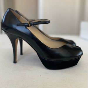 YSL Tribute PL75 Black Pump Heels in Black